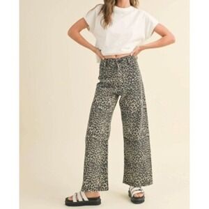 Miou Muse Women's Leopard Print High Rise Straight Leg Raw Hem Pants Sz S NWOT